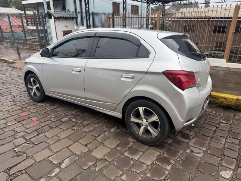 CHEVROLET - ONIX - 2019/2019 - Prata - Sob Consulta