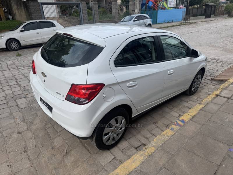 CHEVROLET - ONIX - 2013/2012 - Branca - Sob Consulta