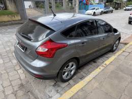 FORD - FOCUS - 2014/2015 - Cinza - Sob Consulta