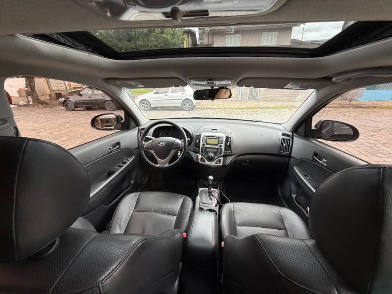 HYUNDAI - I30 - 2010/2010 - Preta - Sob Consulta