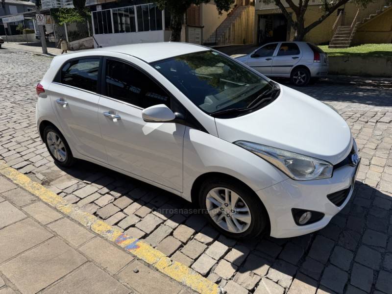 HYUNDAI - HB20 - 2014/2015 - Branca - Sob Consulta