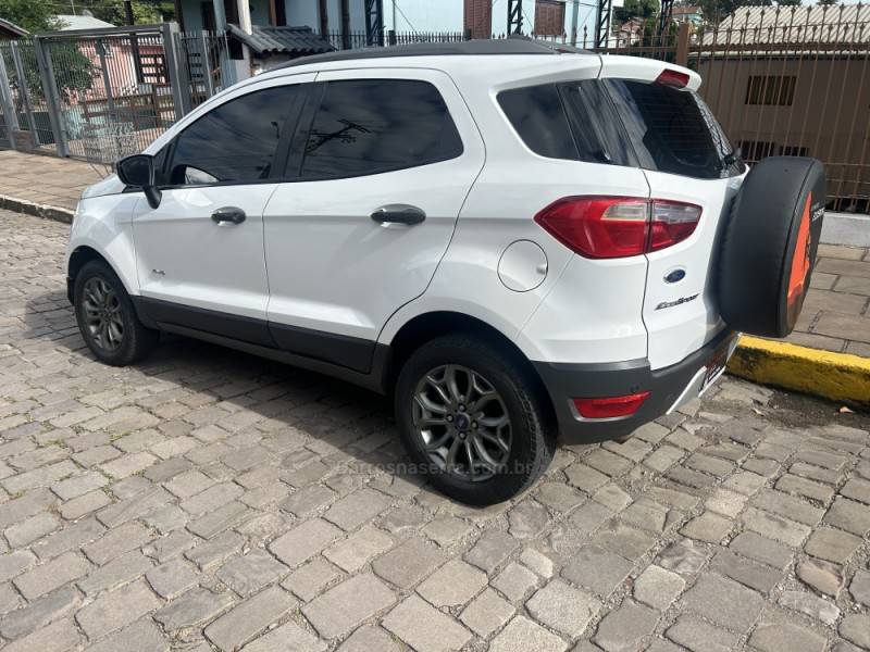 FORD - ECOSPORT - 2015/2015 - Branca - R$ 59.900,00