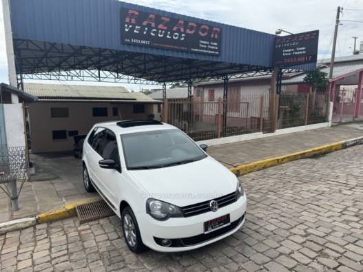 VOLKSWAGEN - POLO - 2012/2013 - Branca - Sob Consulta