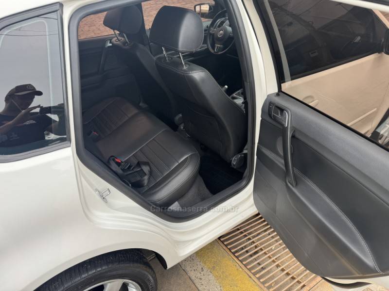 VOLKSWAGEN - POLO - 2012/2013 - Branca - Sob Consulta