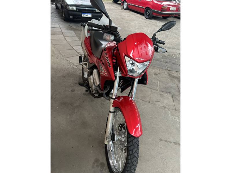 HONDA - NX 400I FALCON - 2013/2013 - Vermelha - R$ 21.500,00