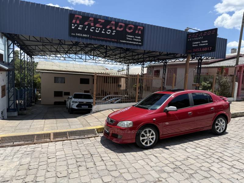 CHEVROLET - ASTRA - 2007/2007 - Vermelha - R$ 59.700,00