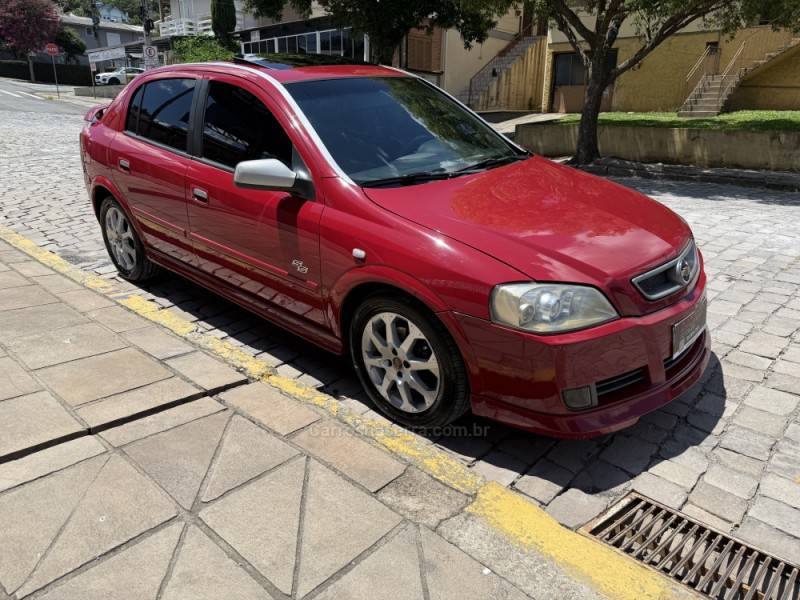 CHEVROLET - ASTRA - 2007/2007 - Vermelha - R$ 59.700,00